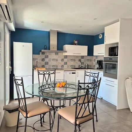 Διαμέρισμα 2 Pieces Avec Terrasse Et Garage Proche Et Port