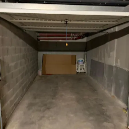 2 Pieces Avec Terrasse Et Garage Proche Et Port