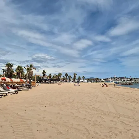 F2 Port 250 M Plage, Garage Et Pret De 2 Vtt ! Διαμέρισμα *